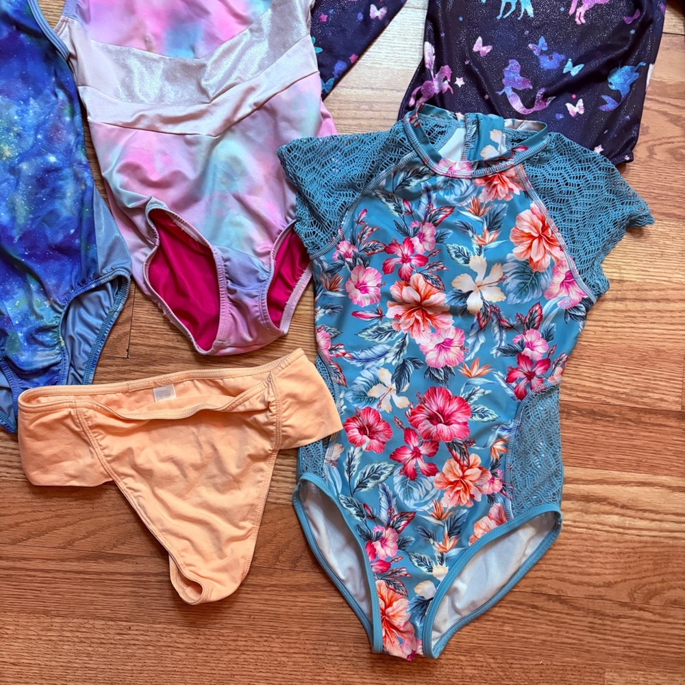 Colorful Kids One Piece Gymnastics Bundle of 5 Size 8/10 - Picture 2 of 11